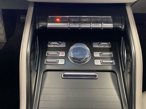 Used 2026 Lincoln Nautilus Reserve image 23