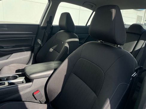 Used 2024 Nissan Altima 2.5 SV image 26