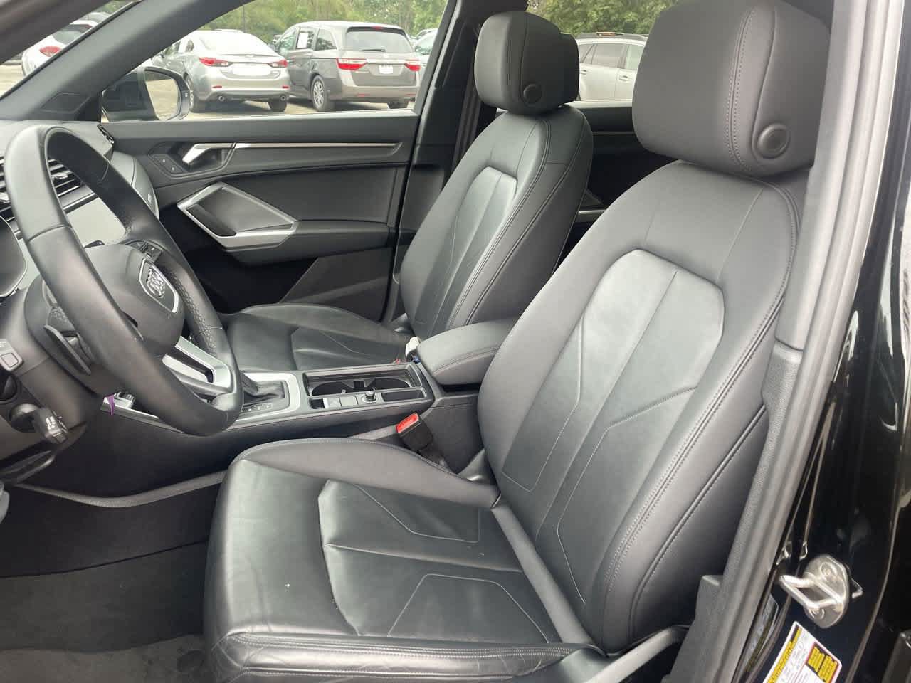 Used 2025 Audi Q3 2.0T Premium AWD/4WD image 12