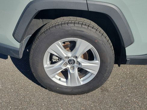 Used 2020 Toyota RAV4 XLE image 42