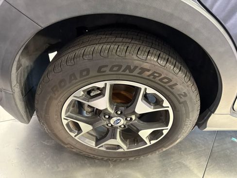 Used 2018 Subaru Crosstrek 2.0i Premium AWD/4WD image 16