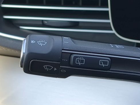 Used 2025 Mercedes-Benz GLS 450 4MATIC image 26