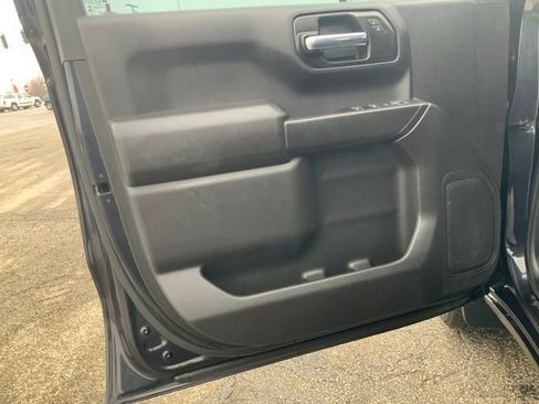 Used 2023 Chevrolet Silverado 1500 Custom image 13
