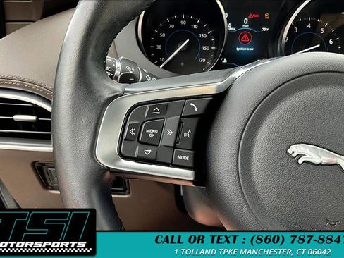 Used 2020 Jaguar F-PACE Prestige image 18