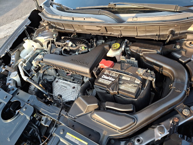 Used 2018 Nissan Rogue SV w/ Premium Package AWD/4WD image 28