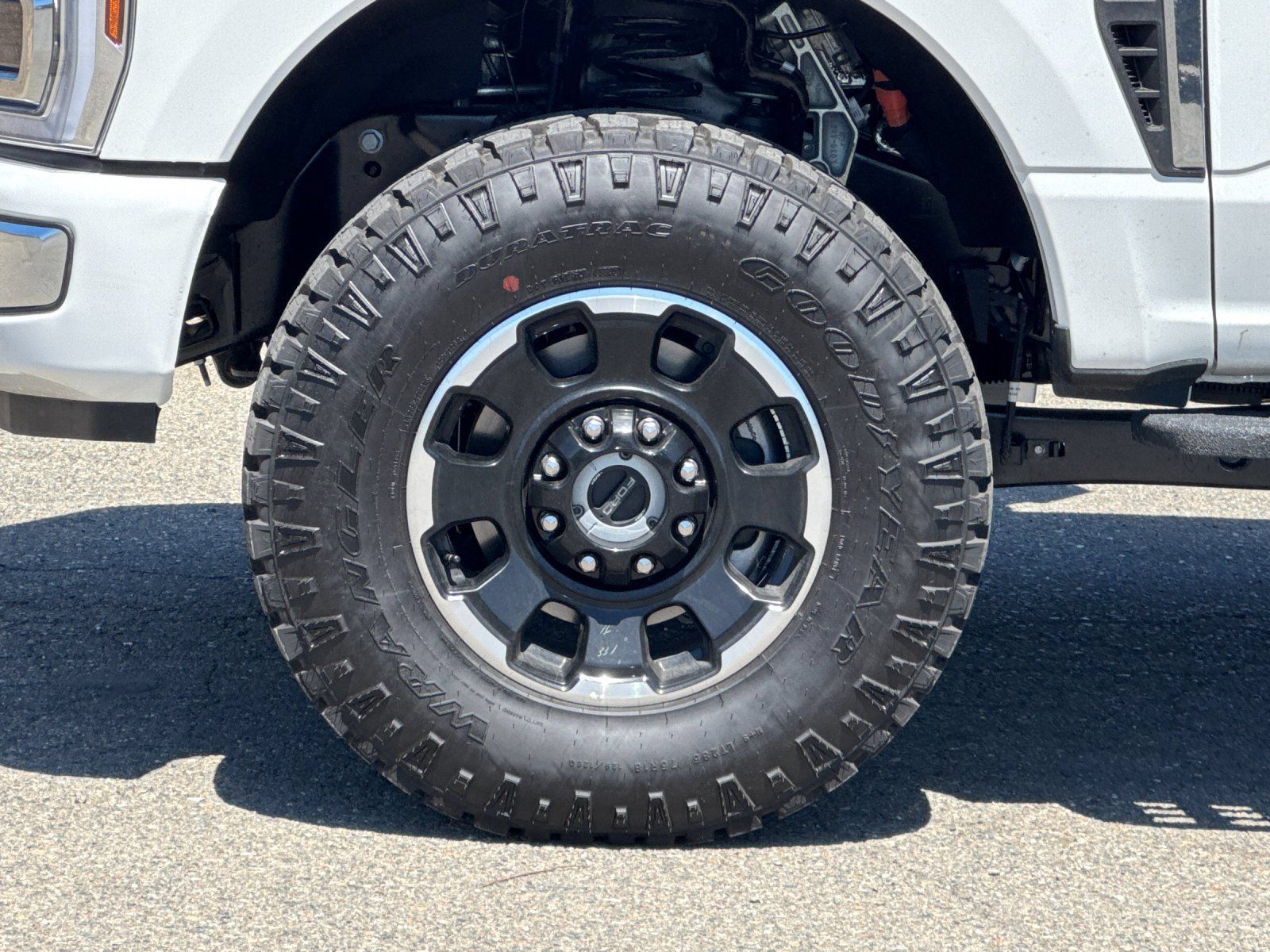 New 2026 Ford F250 Platinum w/ Platinum Plus Package AWD/4WD image 31