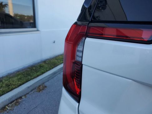 Certified 2025 GMC Yukon XL Denali image 28