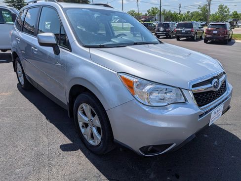 Used 2016 Subaru Forester 2.5i Premium AWD/4WD image 6