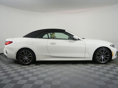 Certified 2024 BMW 430i Convertible w/ Convenience Package image 2