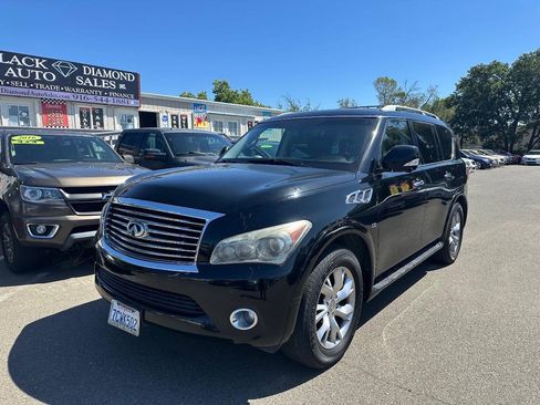 Used 2014 INFINITI QX80 4WD w/ Theater Package image 2