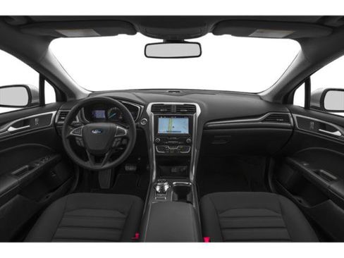 Used 2019 Ford Fusion SE FWD image 8