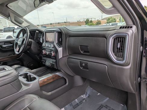 Used 2021 GMC Sierra 1500 SLT w/ SLT Convenience Package AWD/4WD image 31