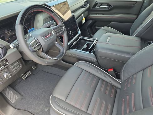New 2026 GMC Yukon AT4 Ultimate AWD/4WD image 17