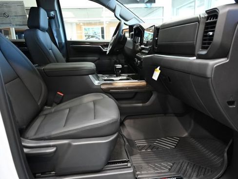New 2026 Chevrolet Silverado 1500 LT Trail Boss w/ LT Trail Boss Premium Package AWD/4WD image 11