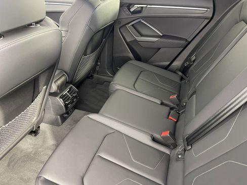 New 2025 Audi Q3 2.0T Premium image 35