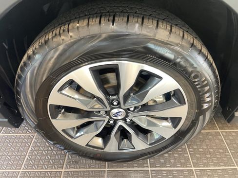 Used 2024 Subaru Outback Limited AWD/4WD image 5