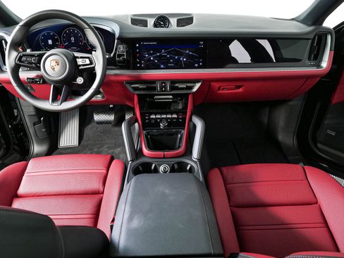 New 2026 Porsche Cayenne Coupe AWD/4WD image 19