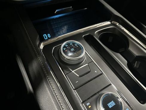 Used 2024 Ford Expedition Max XLT image 25