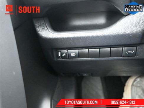 Used 2025 Toyota RAV4 XLE image 25
