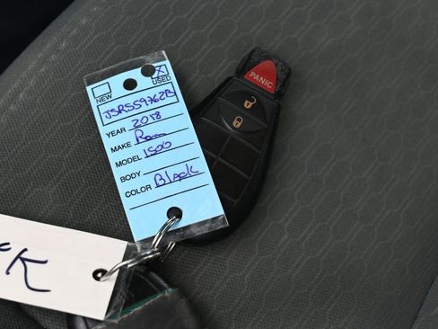 Used 2018 RAM 1500 Express image 18