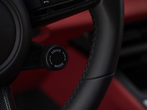 Certified 2026 Porsche Macan GTS Electric image 28