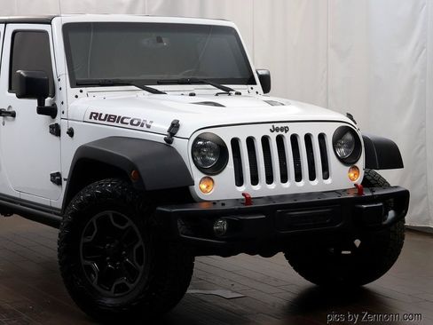 Used 2015 Jeep Wrangler Unlimited Rubicon AWD/4WD image 2
