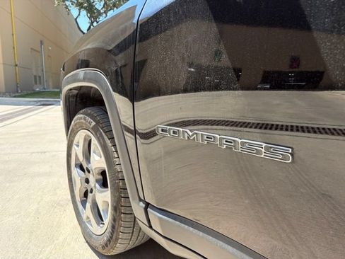 Used 2020 Jeep Compass Limited AWD/4WD image 15