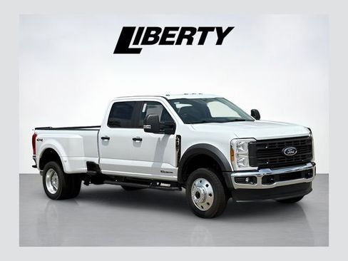 New 2026 Ford F450 XL w/ XL Chrome Package AWD/4WD image 1