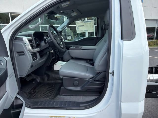 New 2026 Ford F550 4x4 Regular Cab Super Duty image 12