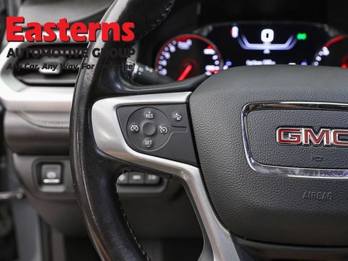 Used 2020 GMC Acadia SLT w/ Driver Alert Package II FWD image 15