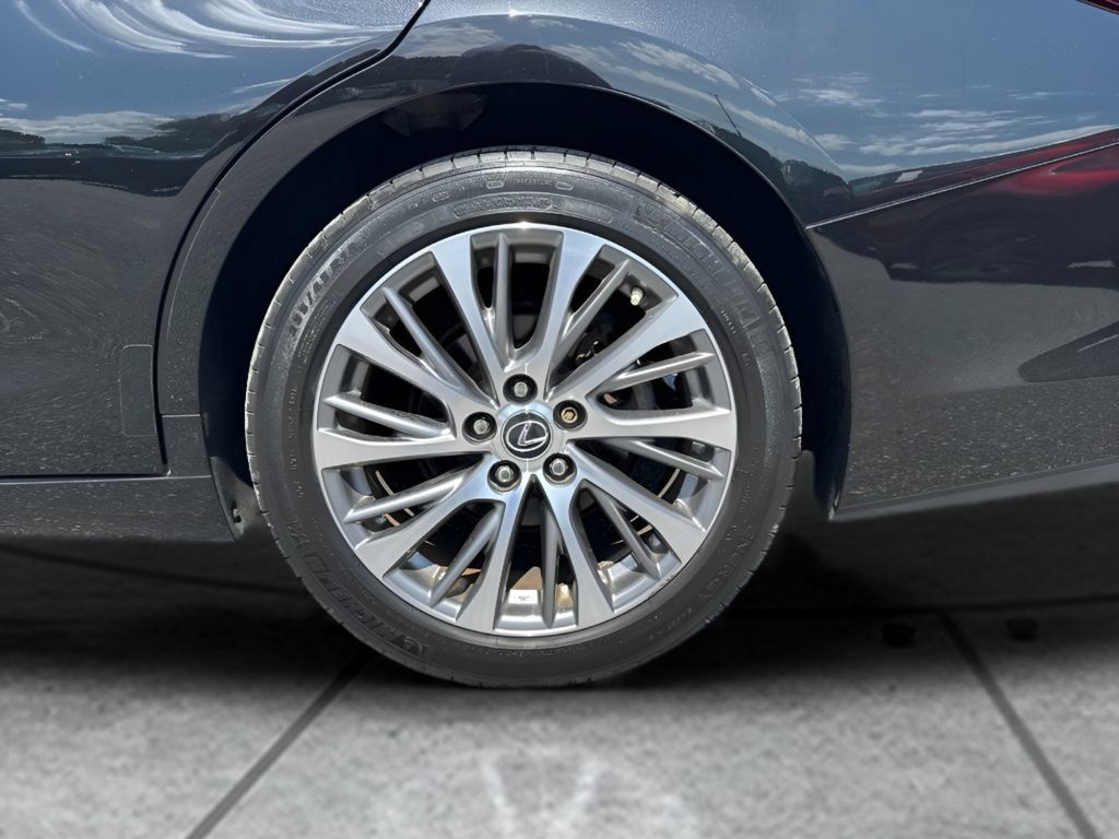 Used 2019 Lexus ES 350 w/ Premium Package FWD image 31