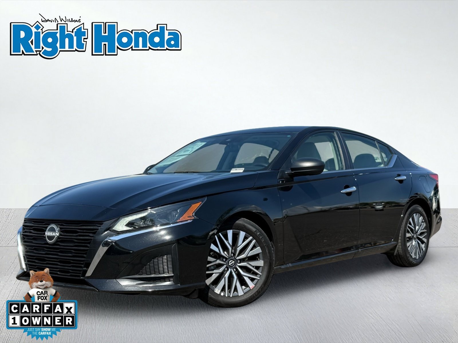 Used 2025 Nissan Altima 2.5 SV FWD image 1