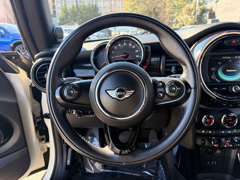 Used 2017 MINI Cooper S image 14