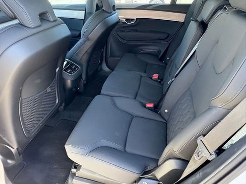New 2026 Volvo XC90 B5 Plus w/ Protection Package Premier image 22