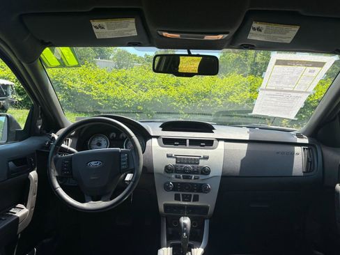 Used 2011 Ford Focus SE w/ 201A Rapid Spec Order Code FWD image 10