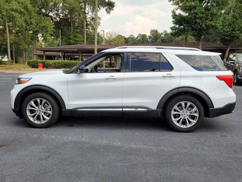Used 2022 Ford Explorer Limited w/ Equipment Group 301A image 5