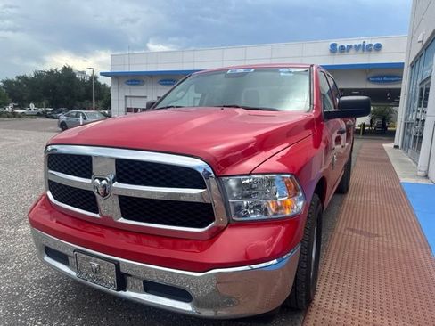 Used 2022 RAM 1500 Classic SLT RWD image 7