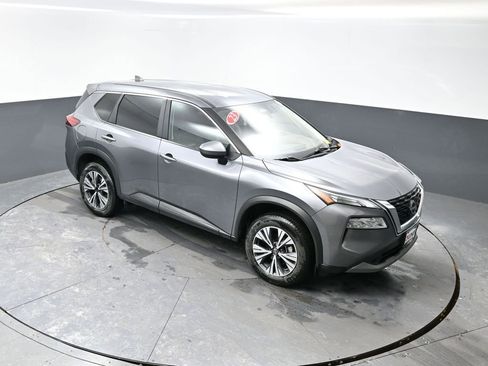 Used 2023 Nissan Rogue SV image 42
