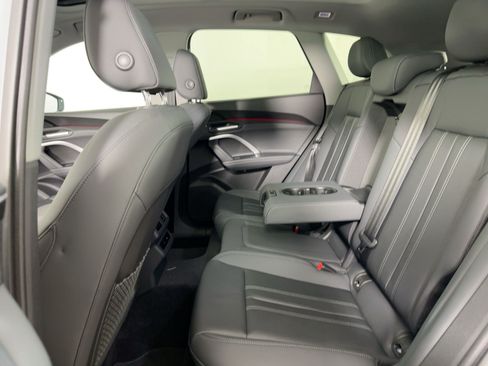 Certified 2025 Audi Q5 Premium w/ Convenience Package AWD/4WD image 14