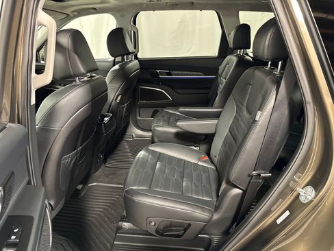 Used 2025 Kia Telluride SX Prestige AWD/4WD image 5