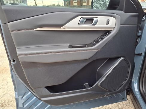 New 2026 Ford Explorer Active image 22