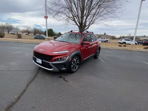 Used 2022 Hyundai Kona Limited image 3