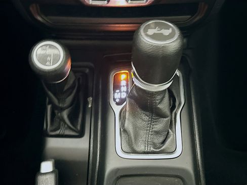 Used 2022 Jeep Wrangler Unlimited Sport AWD/4WD image 24