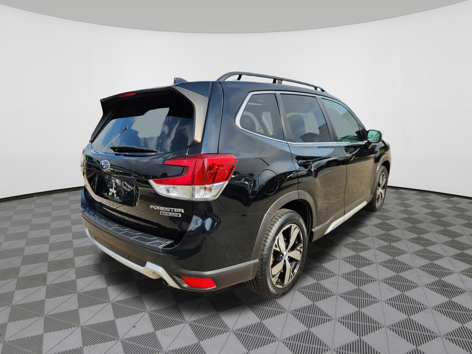 Used 2020 Subaru Forester Touring w/ Popular Package #2 AWD/4WD image 4