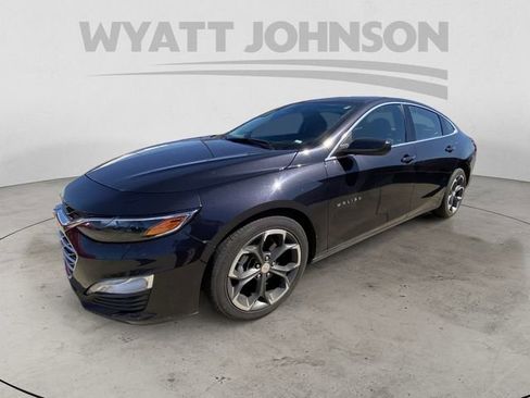 Used 2023 Chevrolet Malibu LT FWD image 2