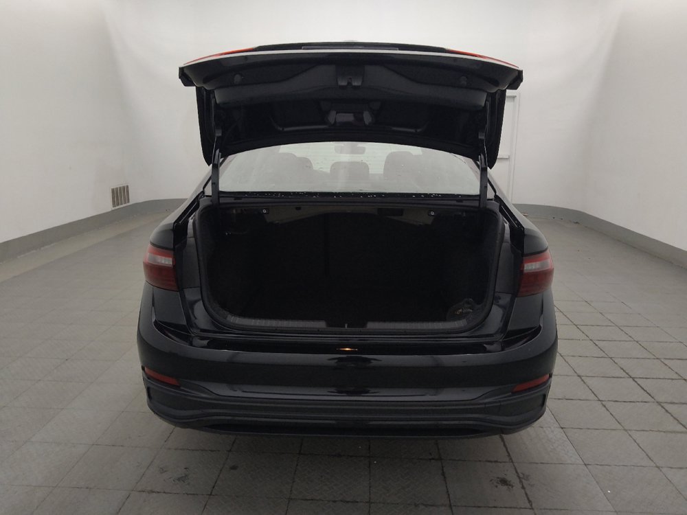 Used 2024 Volkswagen Jetta SE w/ Panoramic Sunroof Package FWD image 29