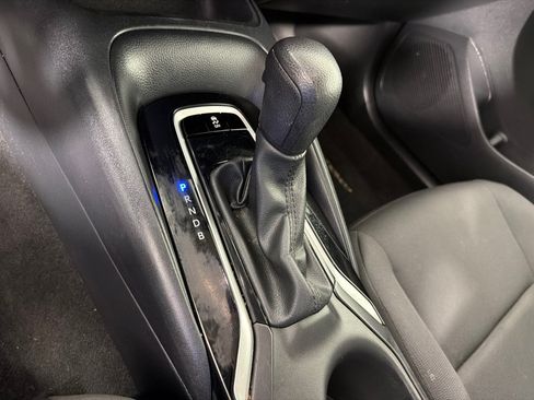 Used 2024 Toyota Corolla LE FWD image 17