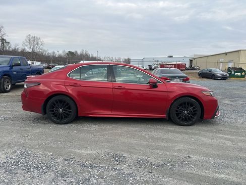 Used 2022 Toyota Camry XSE w/ Navigation Package image 6