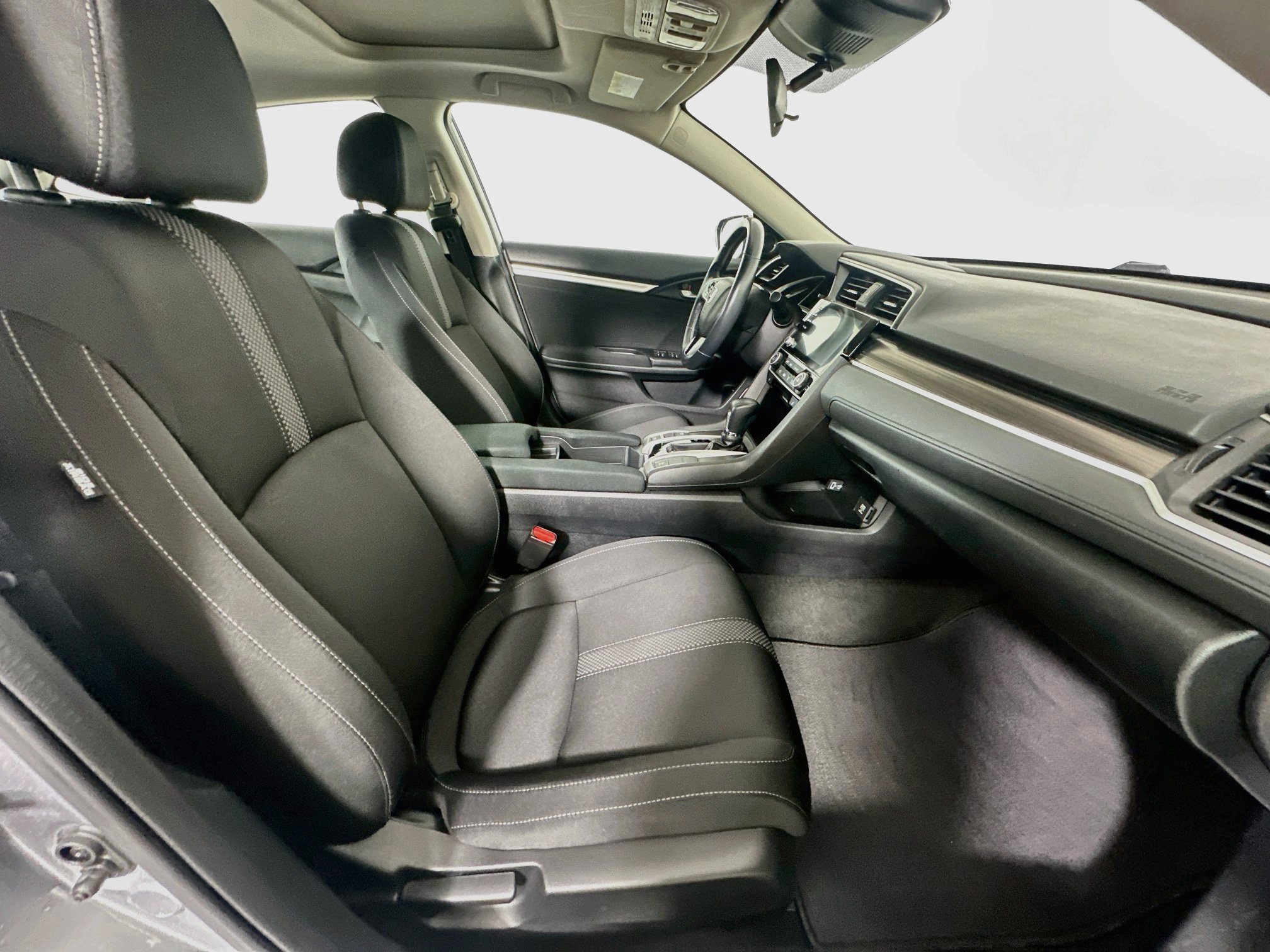 Used 2019 Honda Civic EX image 30