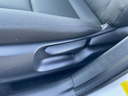 Used 2025 Toyota Corolla LE image 23